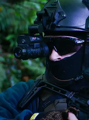 KOL wearing binock nvg50 night vision goggles for hunting